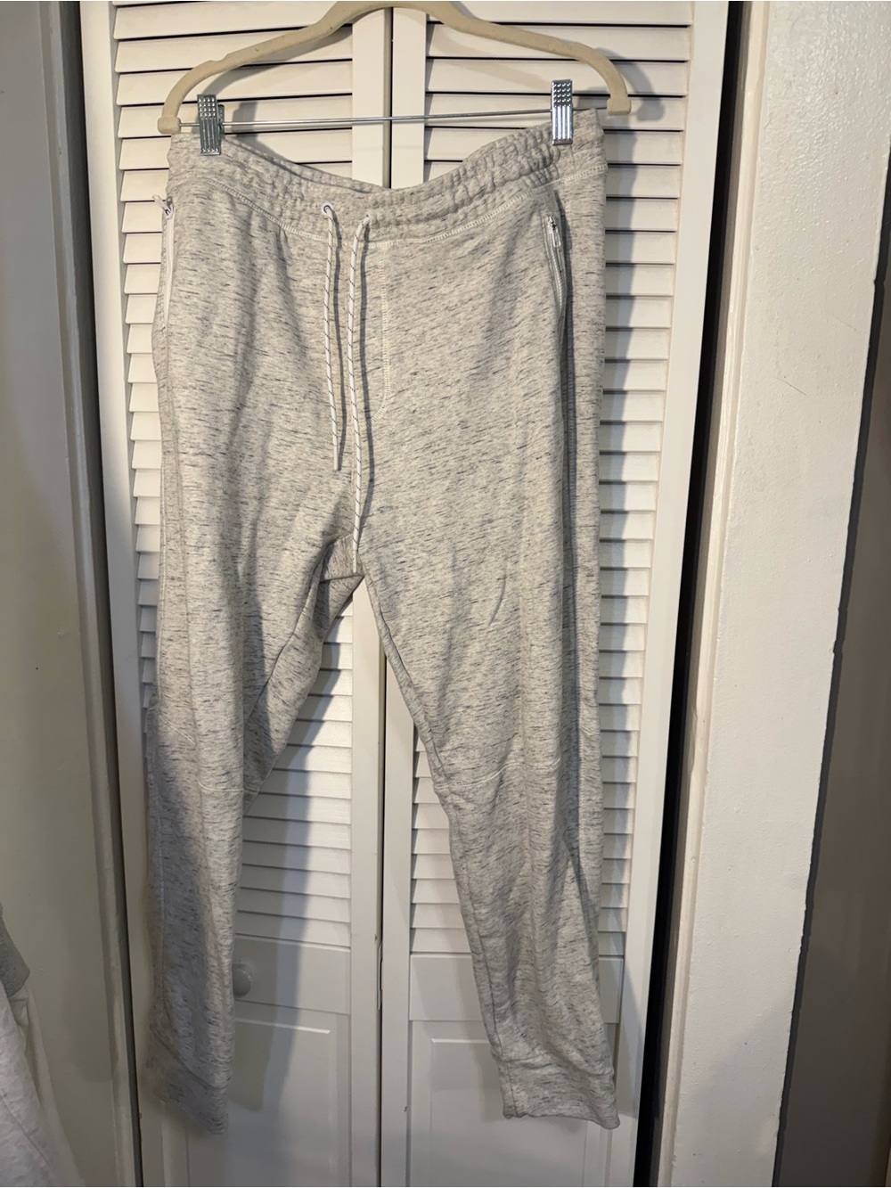 American Eagle Outfitters Light Heather Gray 24/7 Active Joggers
